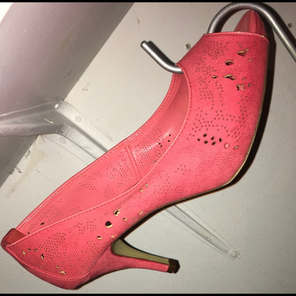 Pink heels
